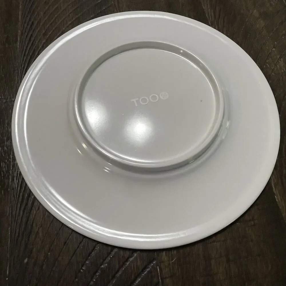 TOO by Blu Dot 4 Place Settings 8 pc - 4 Dinner Plates 4 Salad Plates Duct Tape
